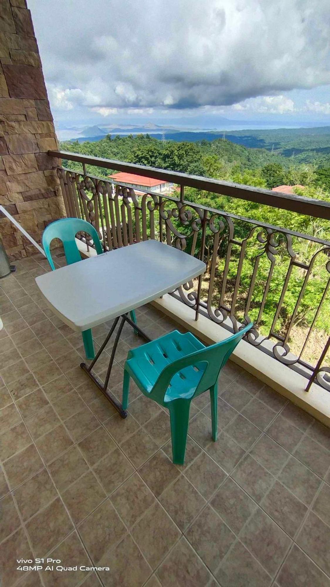 Splendido Tagagtay Taal Lake Staycation Free Parking Netflix No Free Pool Tagaytay City Luaran gambar