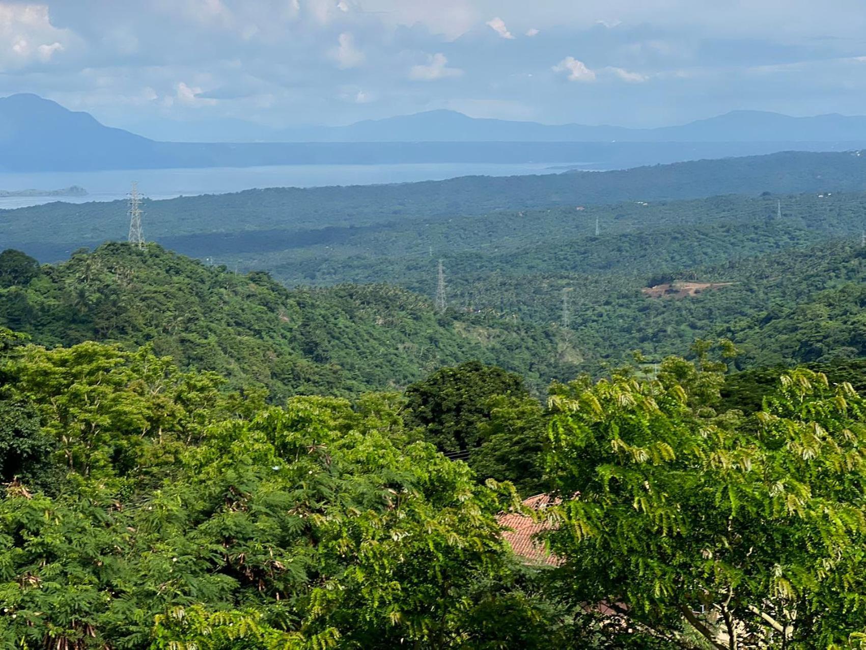 Splendido Tagagtay Taal Lake Staycation Free Parking Netflix No Free Pool Tagaytay City Luaran gambar