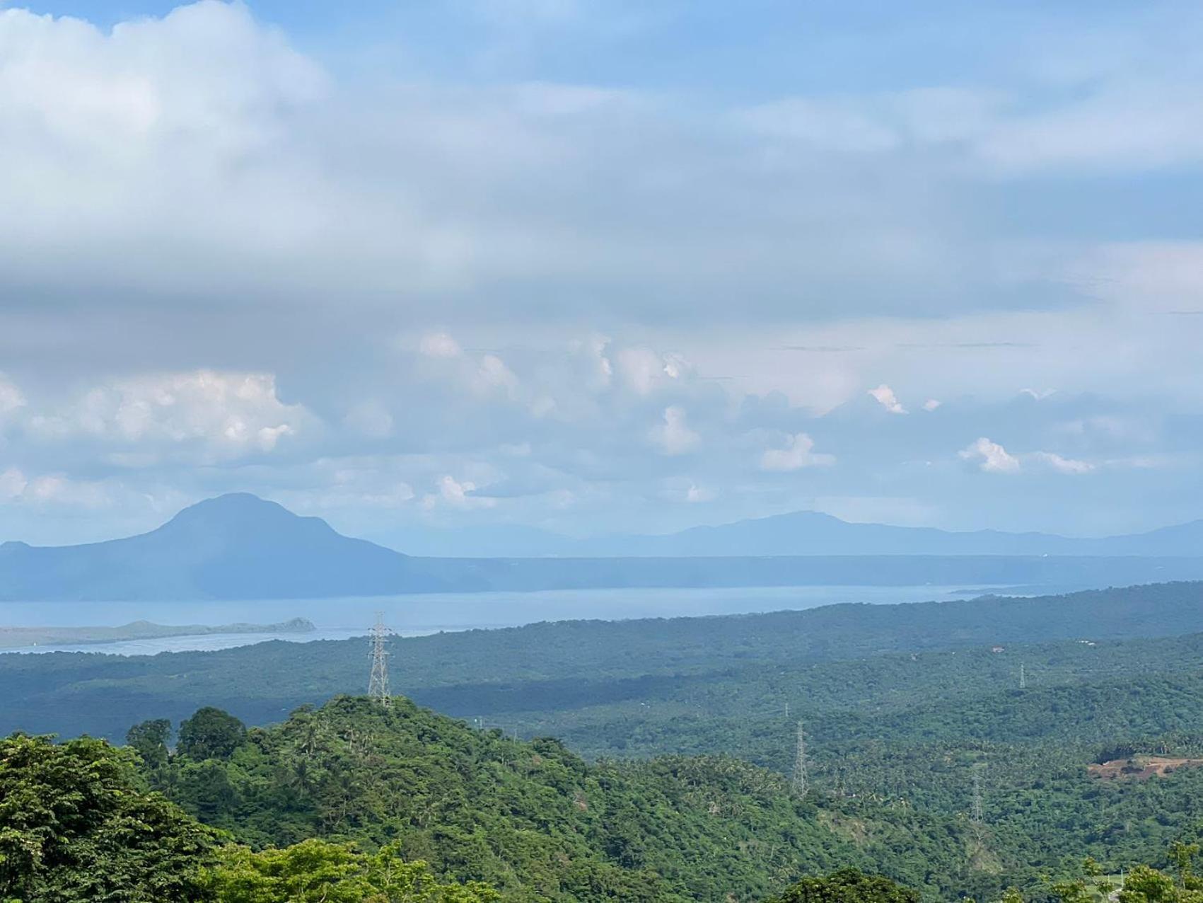 Splendido Tagagtay Taal Lake Staycation Free Parking Netflix No Free Pool Tagaytay City Luaran gambar