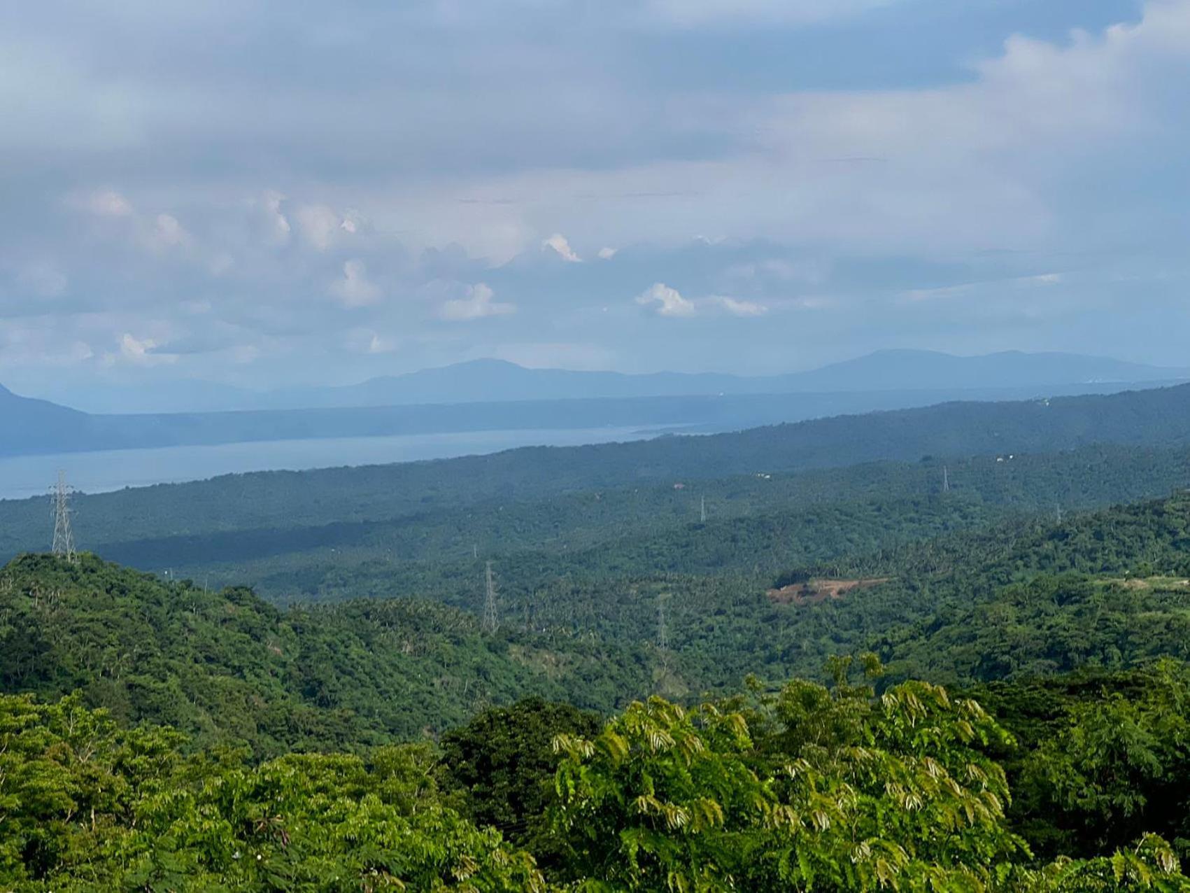 Splendido Tagagtay Taal Lake Staycation Free Parking Netflix No Free Pool Tagaytay City Luaran gambar