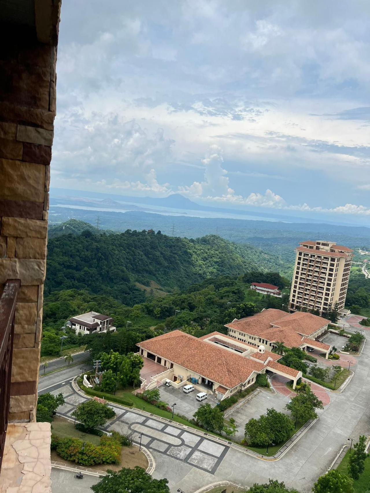Splendido Tagagtay Taal Lake Staycation Free Parking Netflix No Free Pool Tagaytay City Luaran gambar