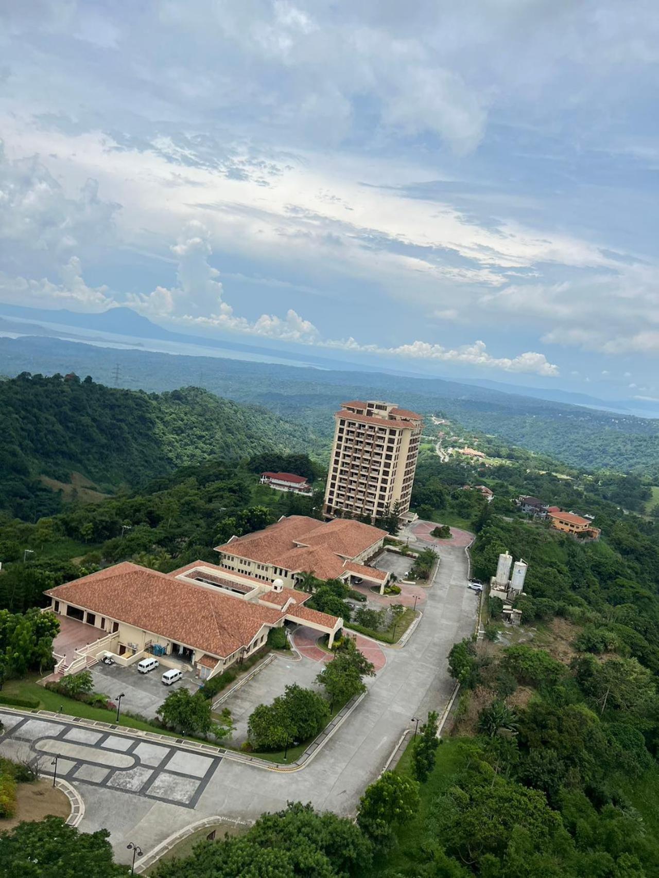 Splendido Tagagtay Taal Lake Staycation Free Parking Netflix No Free Pool Tagaytay City Luaran gambar