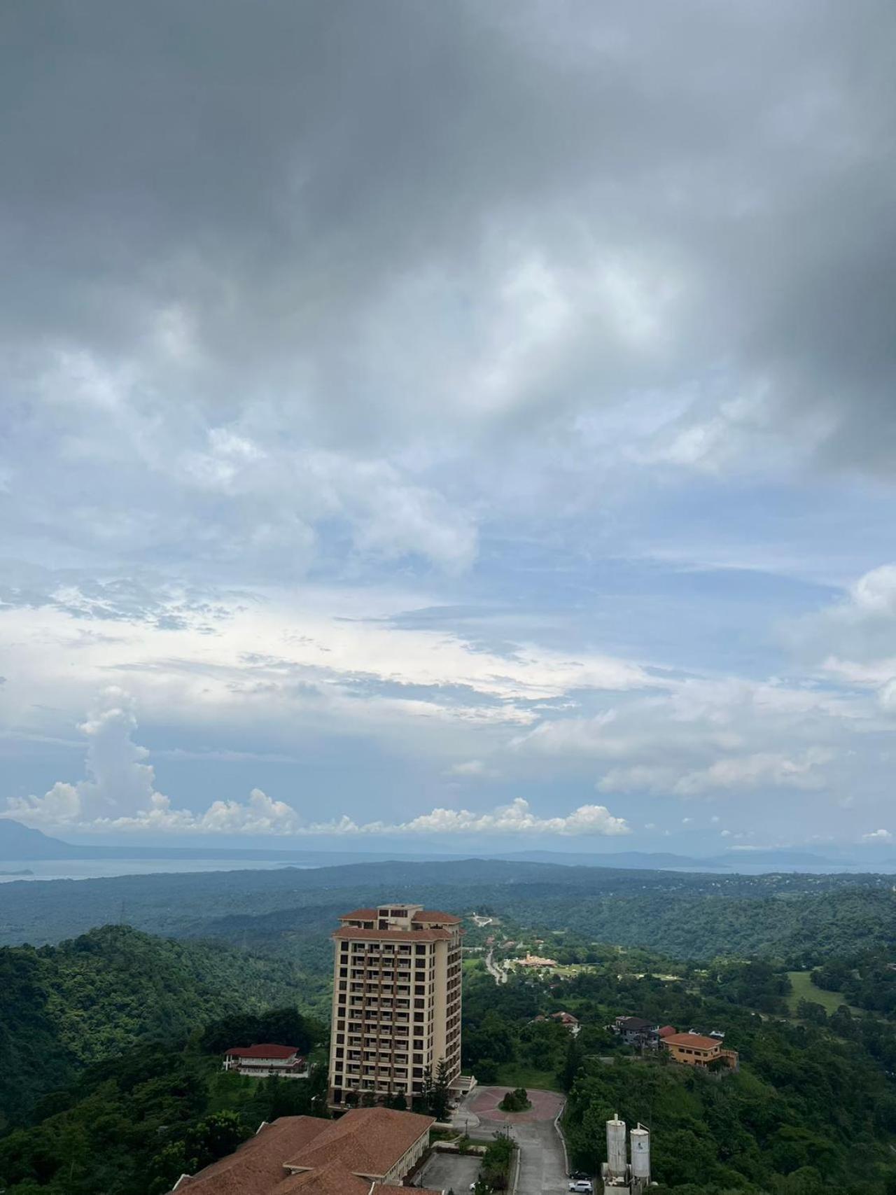 Splendido Tagagtay Taal Lake Staycation Free Parking Netflix No Free Pool Tagaytay City Luaran gambar